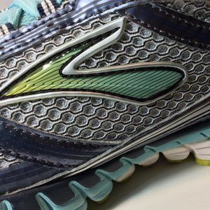 brooks ghost 6 size 10